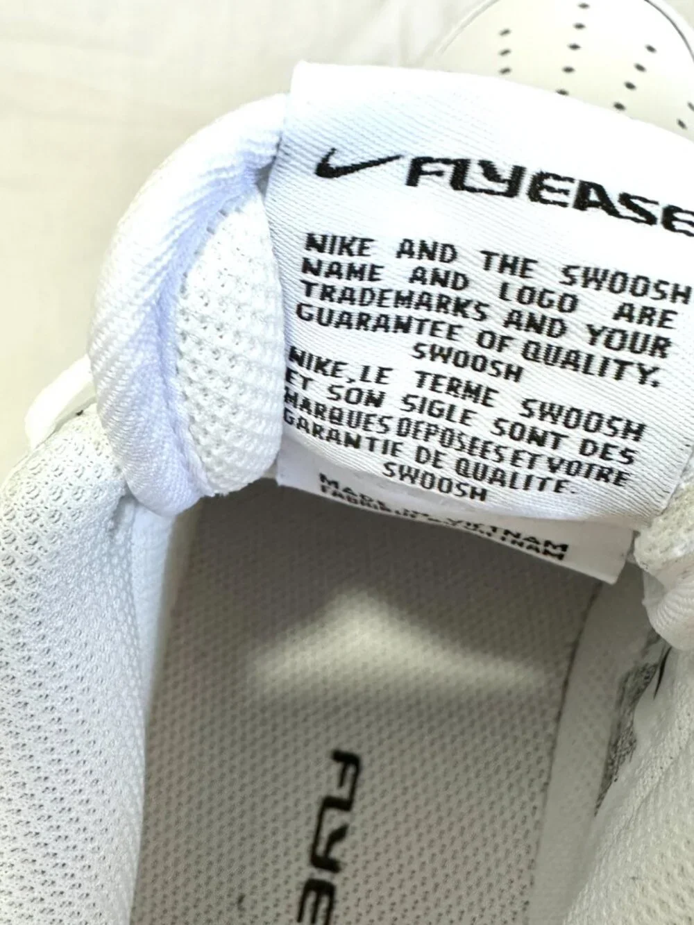 NEW Nike Air Force 1 Low White DD8959-100 Women's Size 9 Athletic (BOX NO LID)